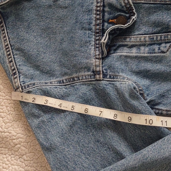 Levi's Size Medium Blue Trucker Jean Jacket - Picture 10 of 13